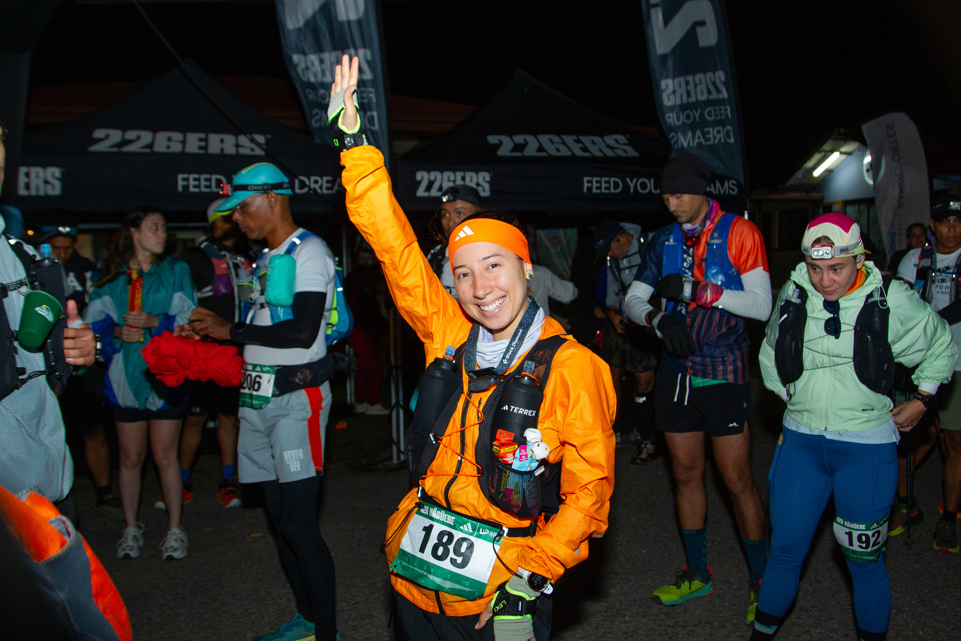 Lily Samudio en la salida de una ultramaratón